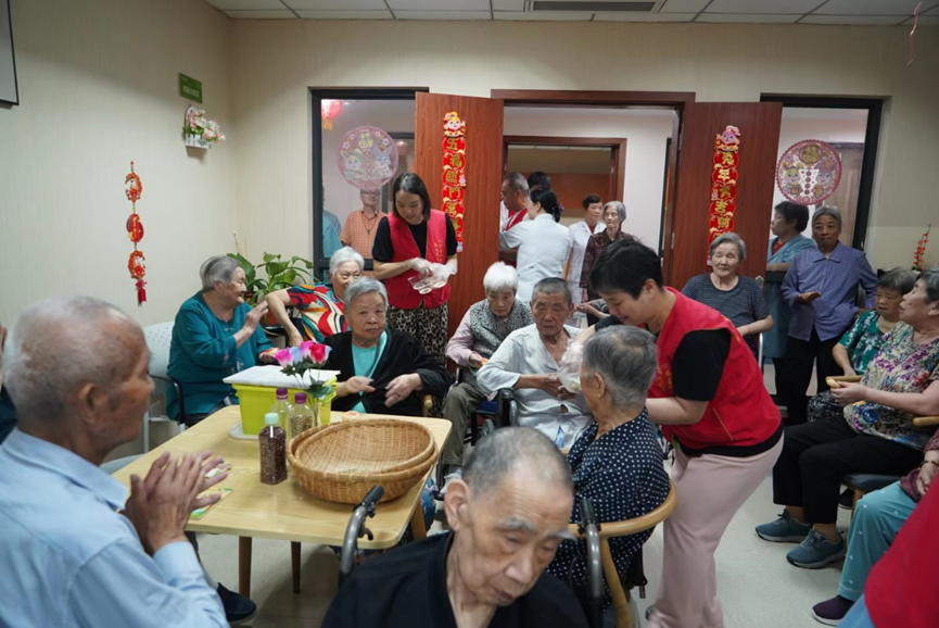 1703732675766747.png 640 (4).png